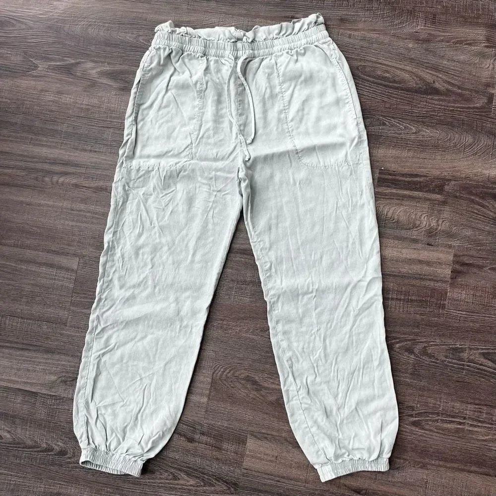 Cloth and Stone Smocked Paperbag Tie Waist Joggers Size M Women’s - Picture 5 of 15